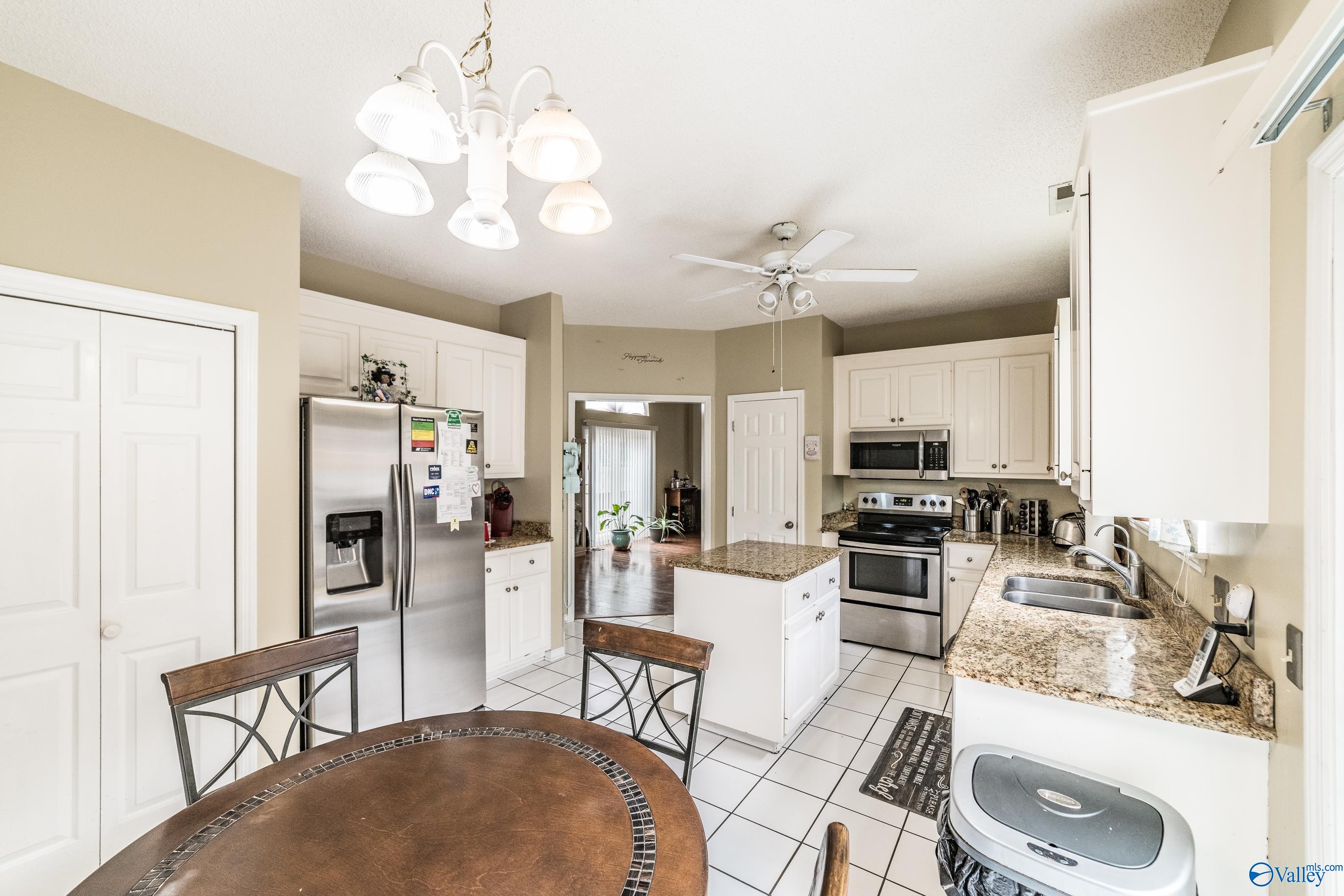 106 Spinnaker Ridge Drive, Huntsville, Alabama image 13