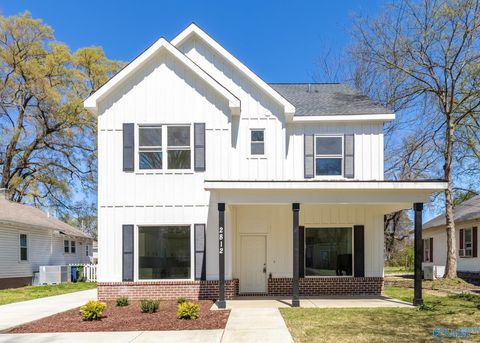 Photo of 2812 8th Avenue, Huntsville, AL 35805 (MLS # 21912598)