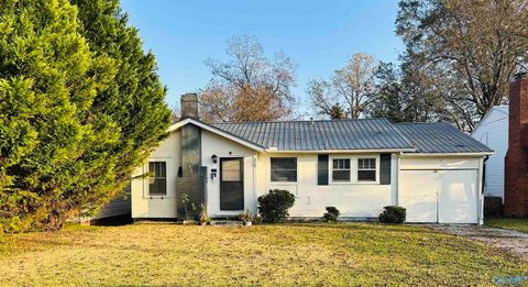 Homes For Sale - 313 9th Street<br/> Etowah County, Gadsden, AL 35903