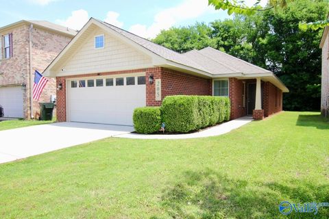 Photo of 205 Bermuda Lakes Drive, Meridianville, AL 35759 (MLS # 21919340)