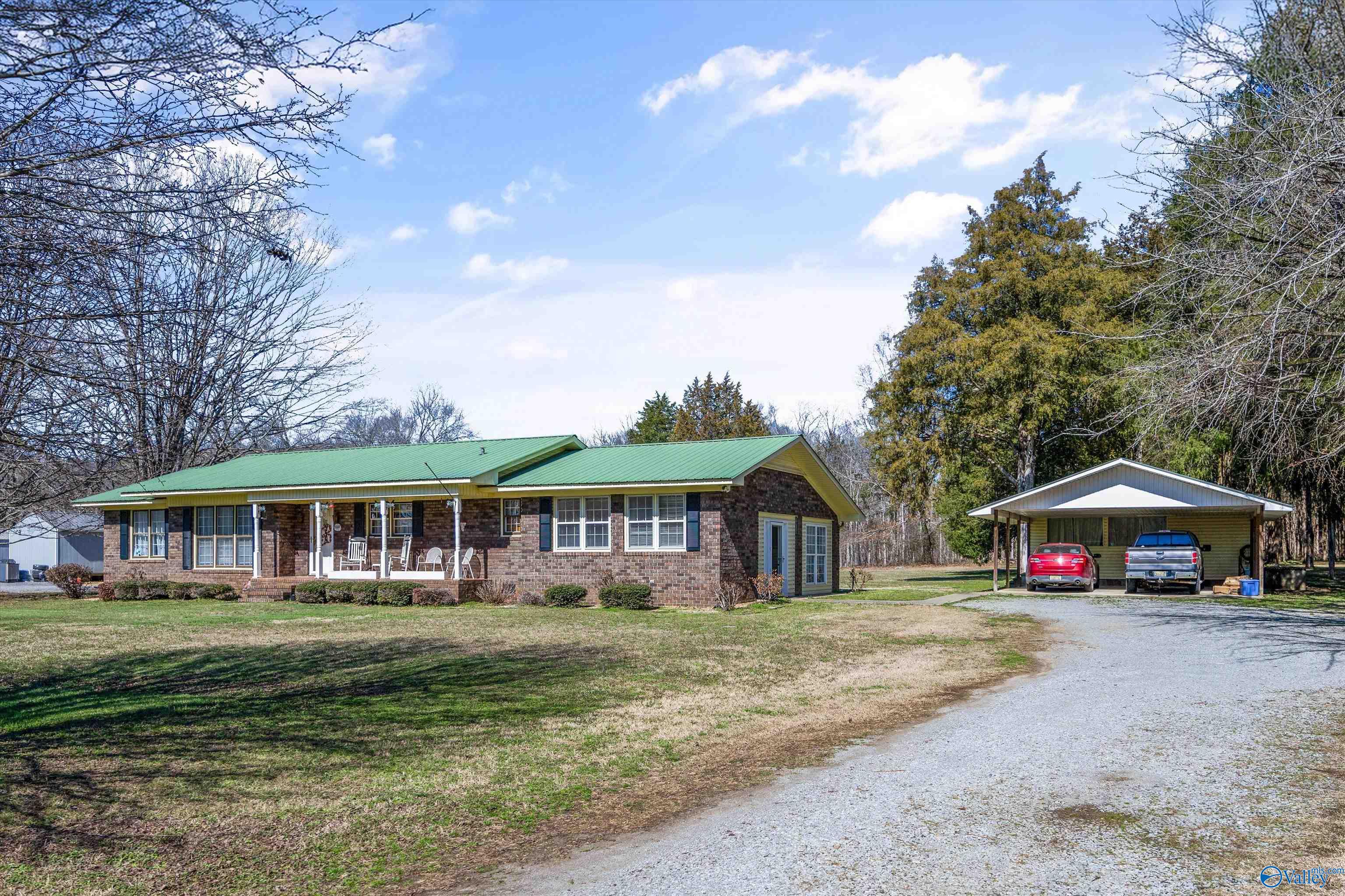 937 County Road 470, Scottsboro, Alabama image 33