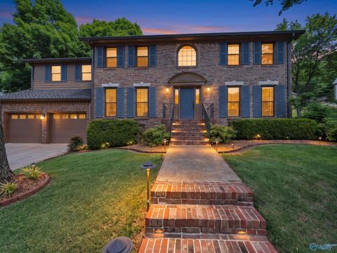 Photo of 2717 Cynthia Lane SE, Huntsville, AL 35803 (MLS # 21917246)