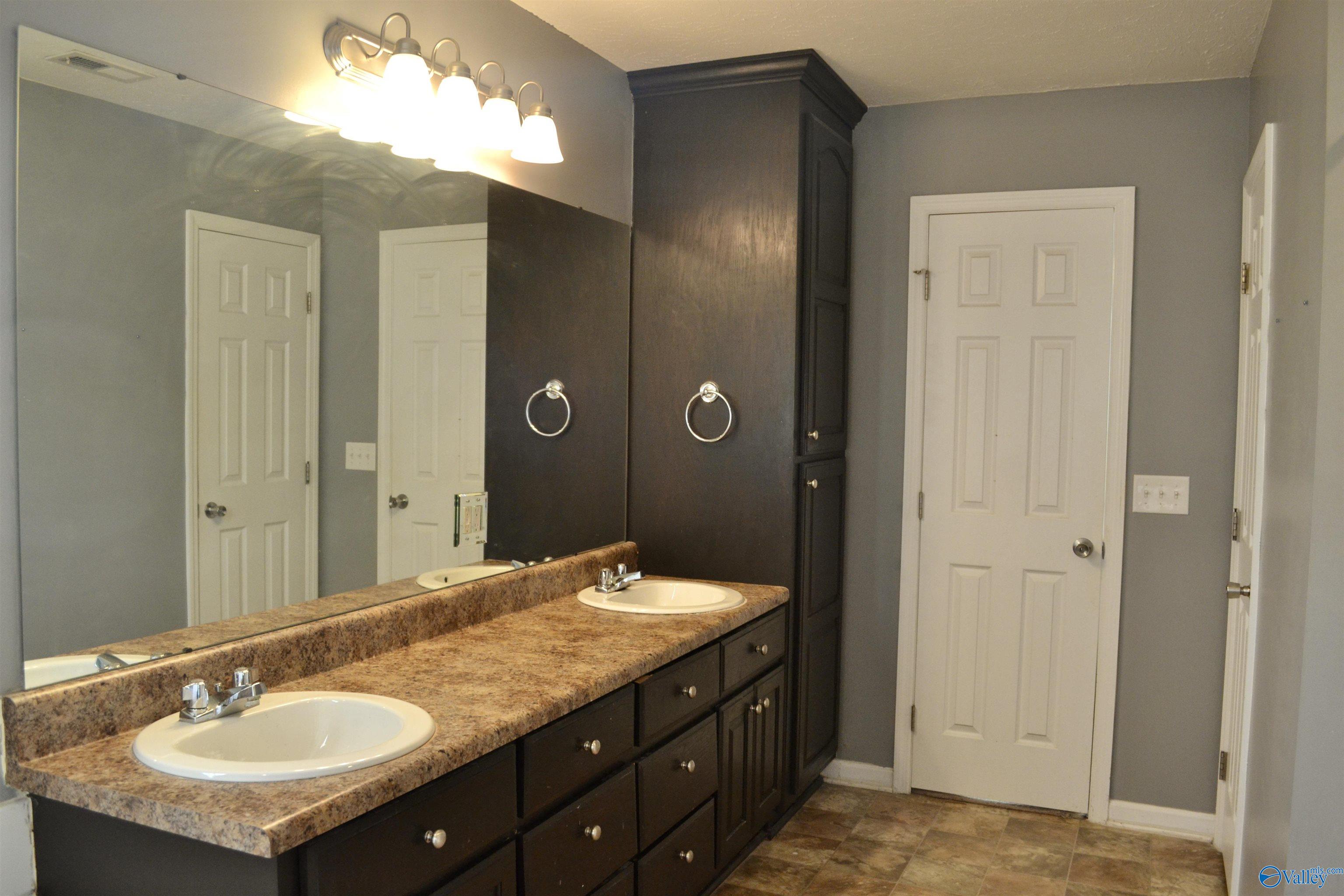 1578 Old Gurley Pike, New Hope, Alabama image 12
