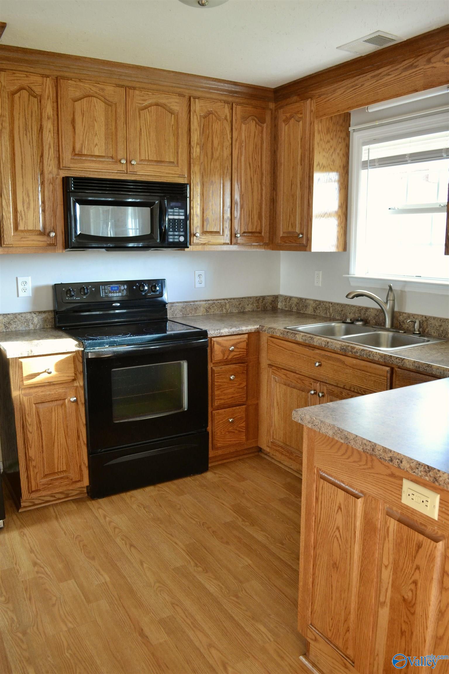 1578 Old Gurley Pike, New Hope, Alabama image 7