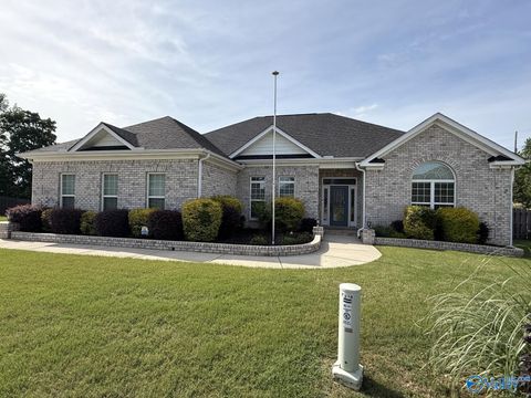 Homes For Sale - 219 Woodgrove Drive<br/> Madison, AL 35757