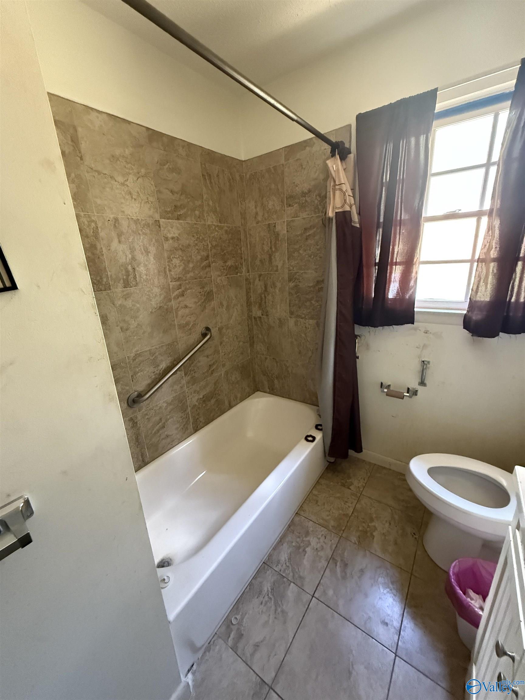 504 Joseph T Robinson St, Gadsden, Alabama image 13