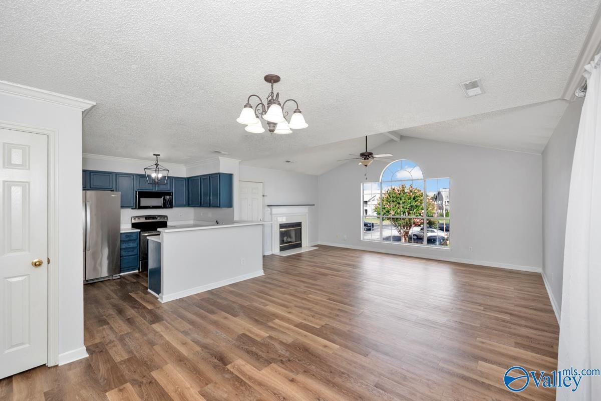 226 Waters Edge Lane 6