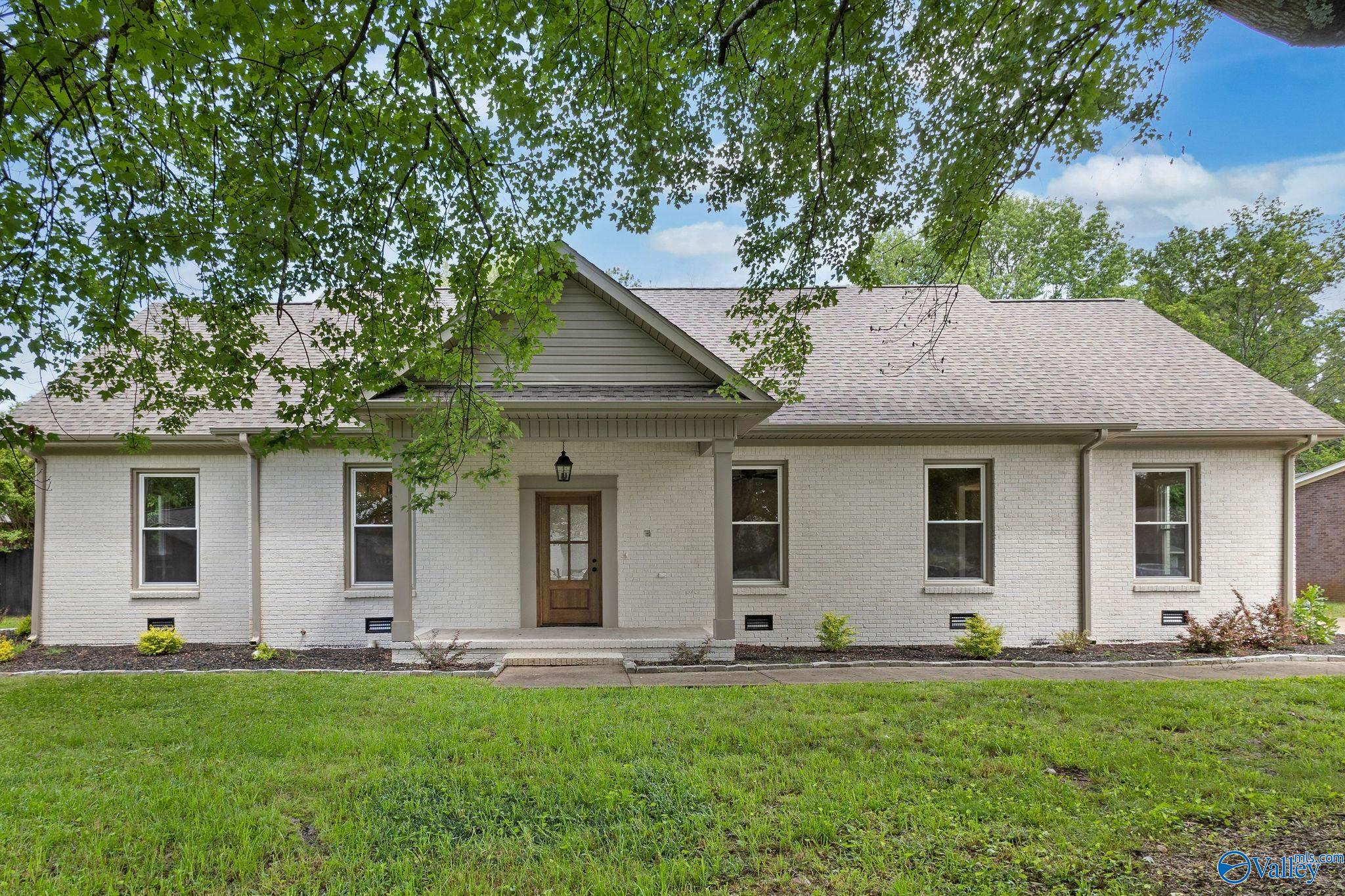 607 Maize Street, Athens, Alabama image 1