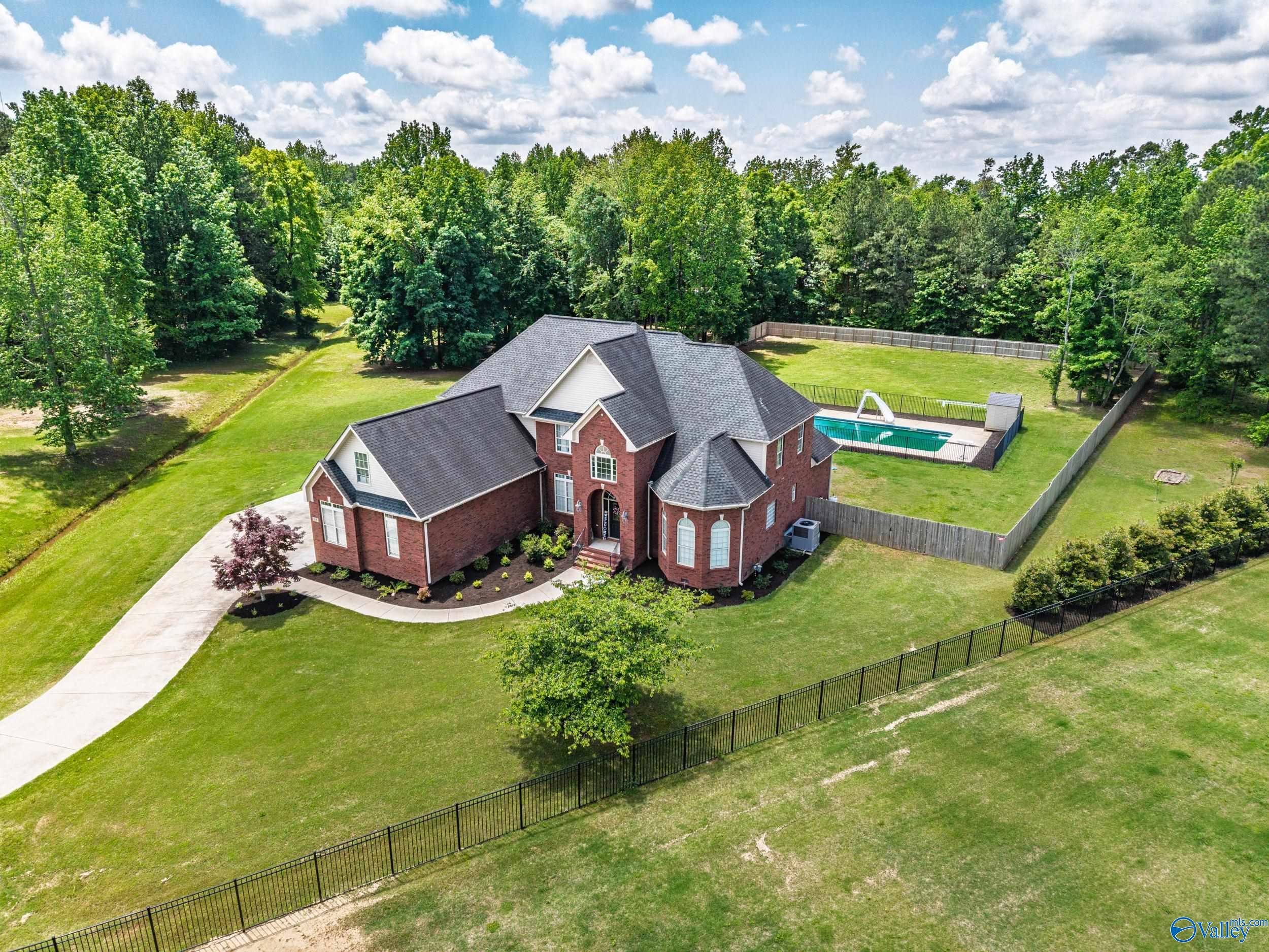 114 Cherita Lane, Harvest, Alabama image 2