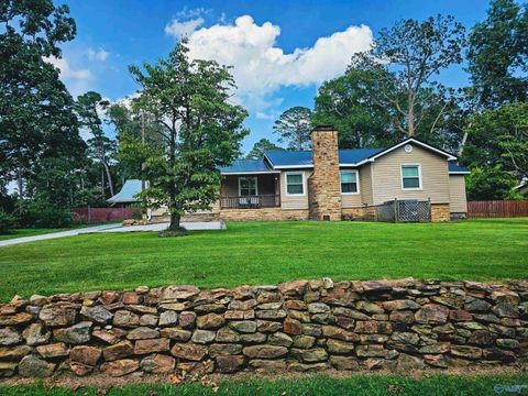 Homes For Sale - 111 Althea Street<br/> Etowah County, Gadsden, AL 35904