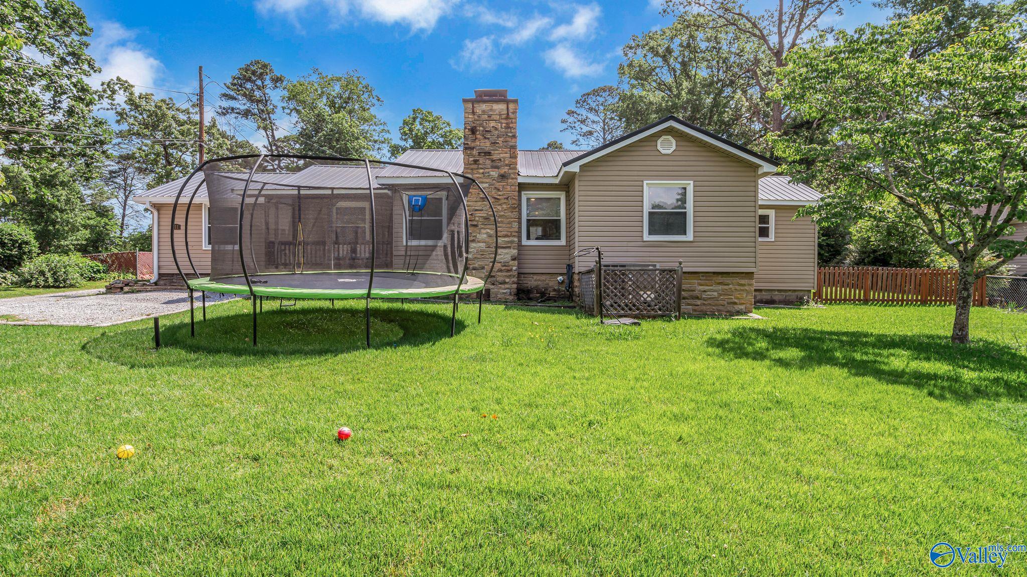 111 Althea Street, Gadsden, Alabama image 3