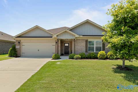 Homes For Sale - 130 Beaver Brook Place<br/> Toney, AL 35773