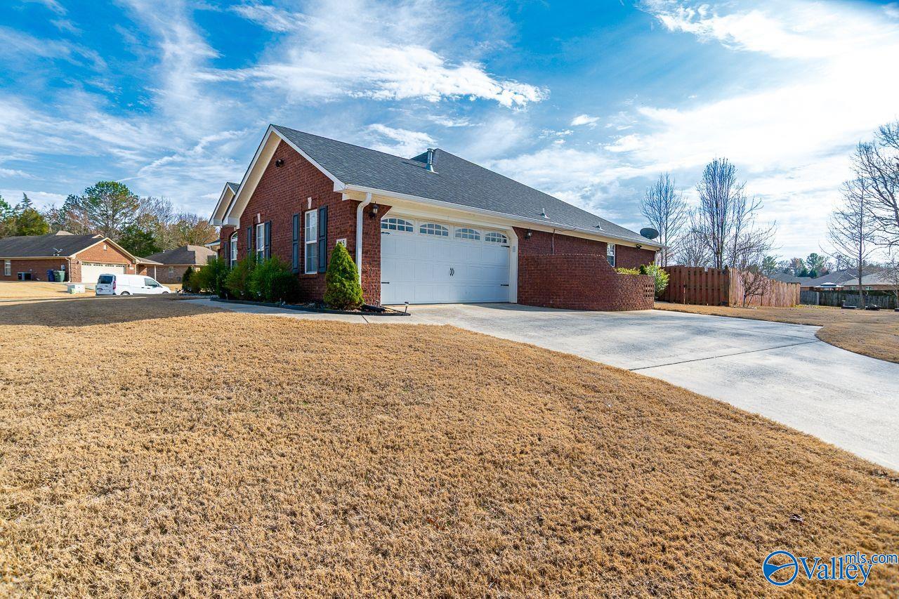 145 Autumn Branch Drive, Madison, Alabama image 3