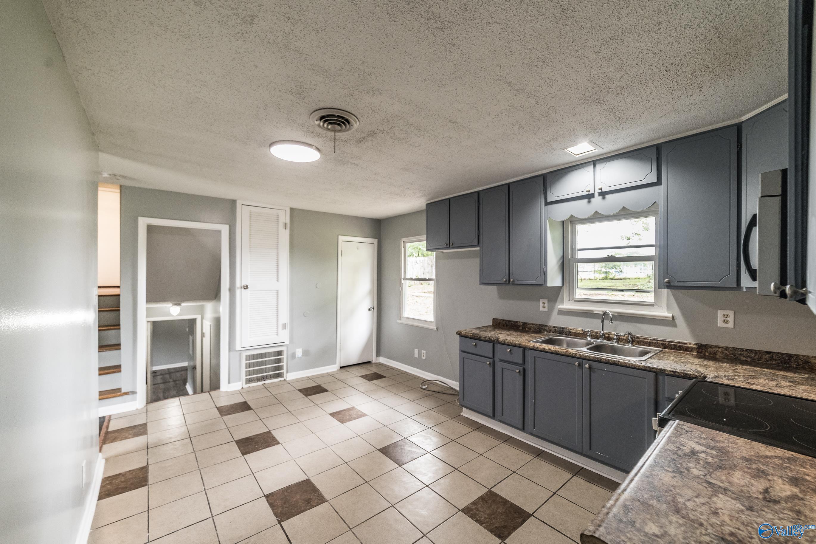 3818 Pinedale Drive, Huntsville, Alabama image 6
