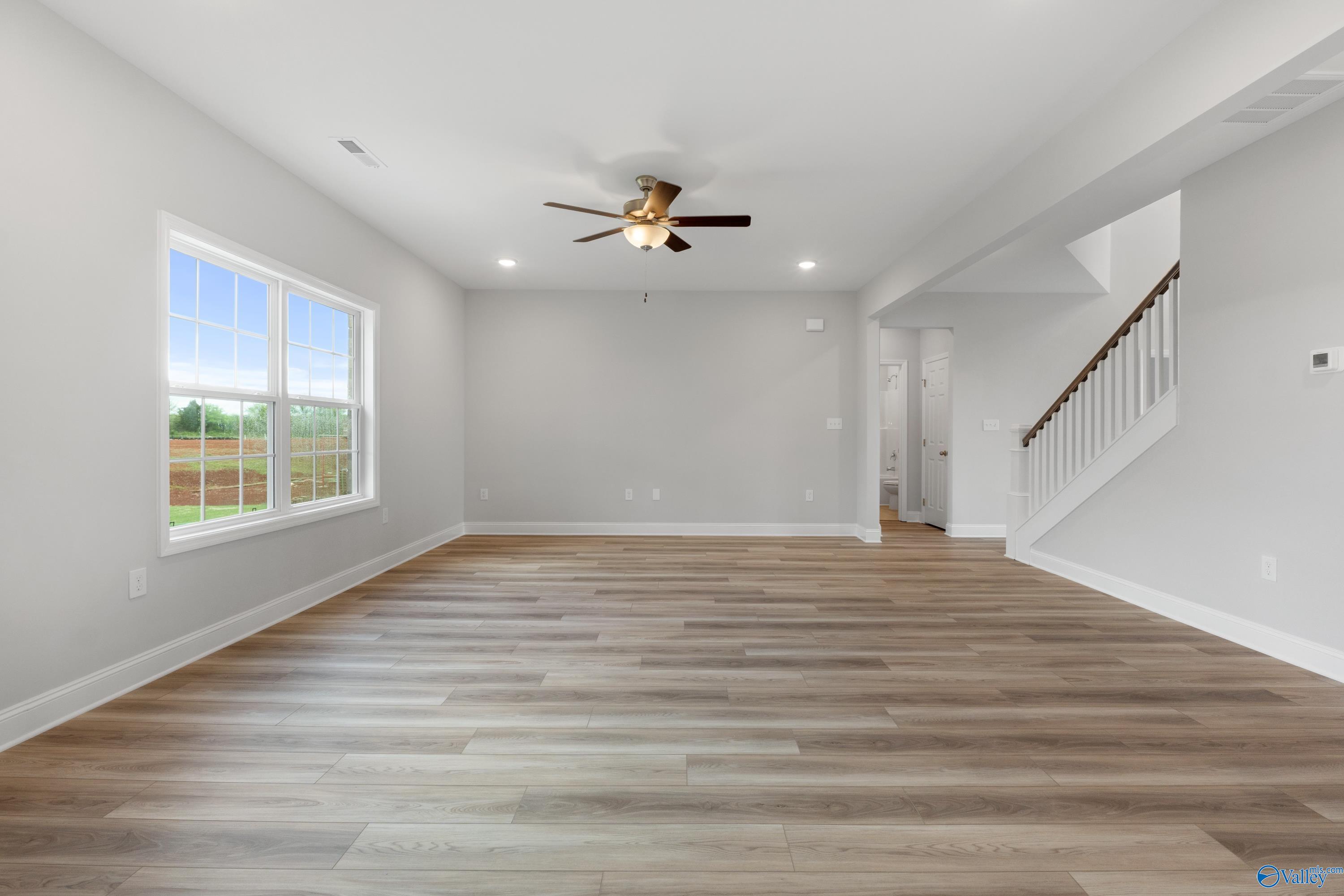 207 Kendall Farms Boulevard, Toney, Alabama image 17