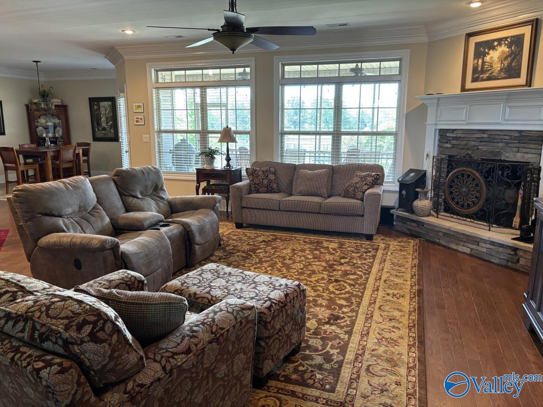 8528 Sedgebrook Drive, Owens Cross Roads, Alabama image 3