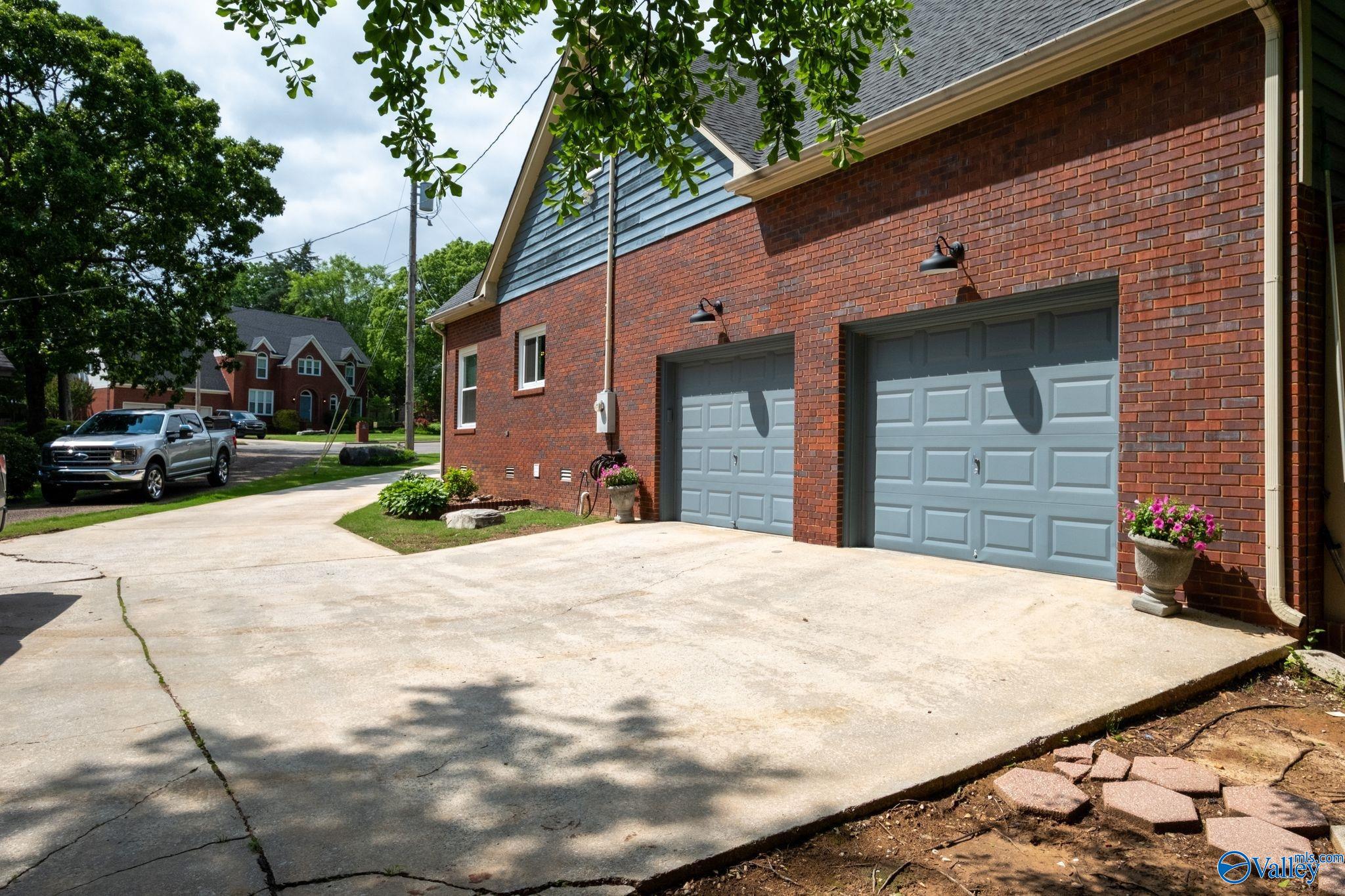 3412 Stillwood Drive, Decatur, Alabama image 46
