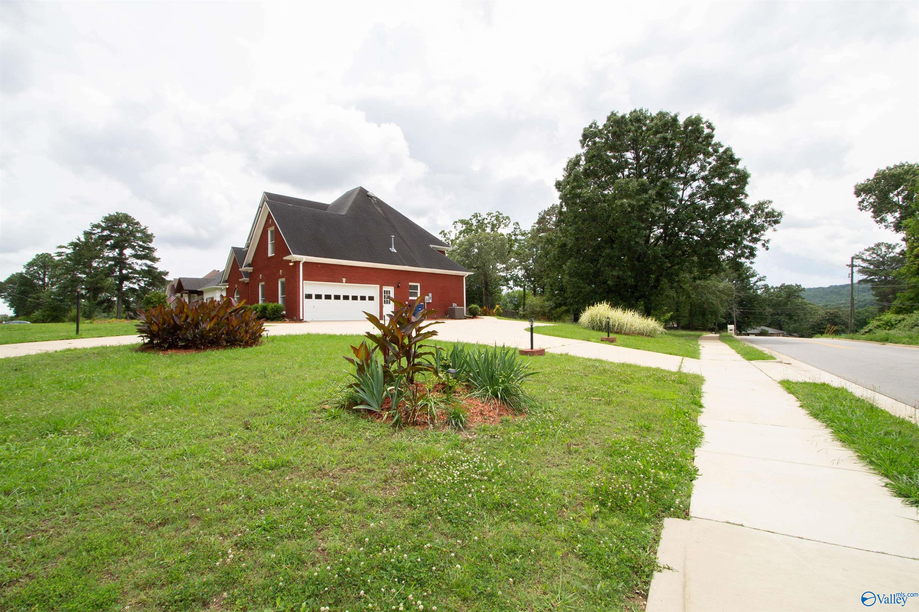 3425 Strollaway Drive