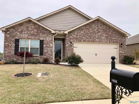 Homes For Rent - 14604 London Lane<br/> Athens, AL 35613