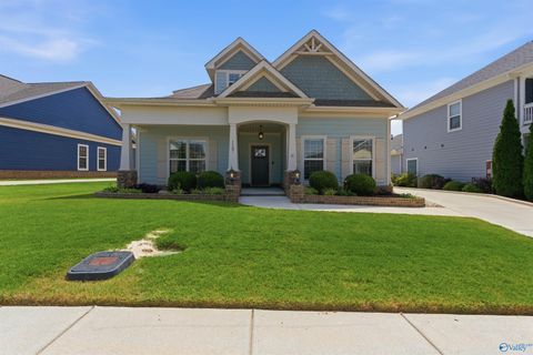 Homes For Sale - 1107 NW Water Park Way<br/> Huntsville, AL 35806