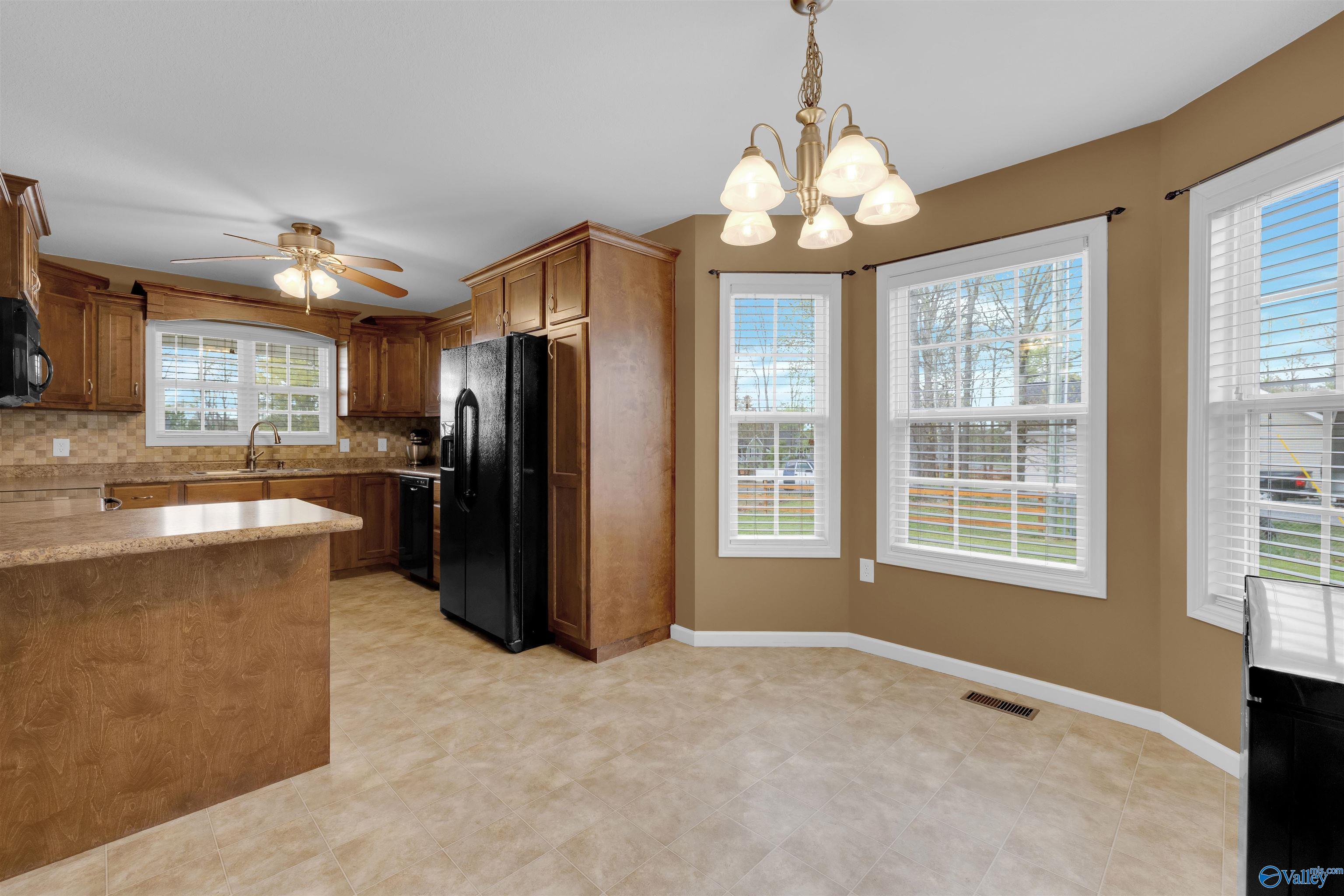 128 County Road 1031, Fort Payne, Alabama image 12