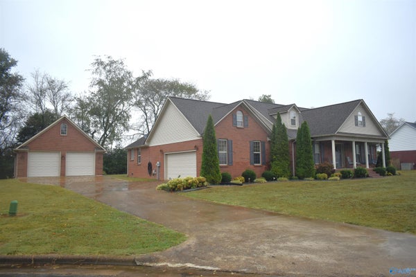 27829 J B MAGNUSSON DR, TONEY, AL 35773 - Image 2b4537382ddf99520be69288d7fda089/1856906111