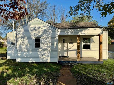 Homes For Rent - 514 Brownsferry Street<br/> Athens, AL 35611
