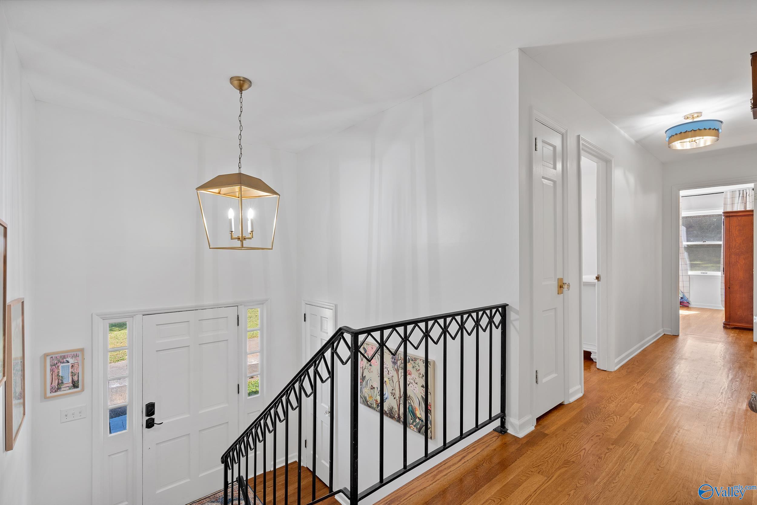 302 Picadilly Drive