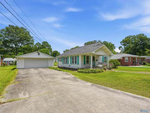 Homes For Sale - 805 S Market Street<br/> Jackson County, Scottsboro, AL 35768