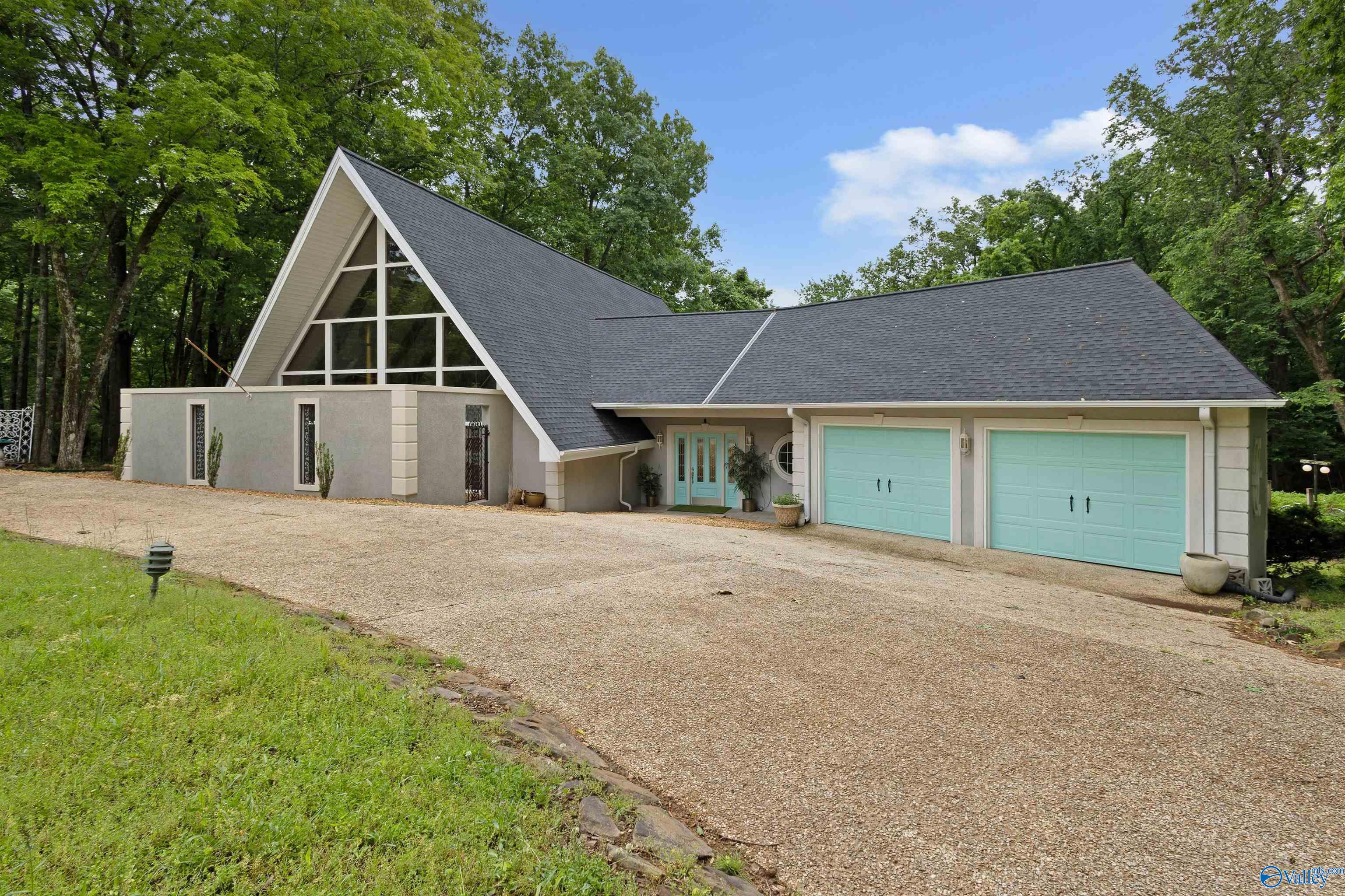 102 Fern Cove, Florence, Alabama image 1