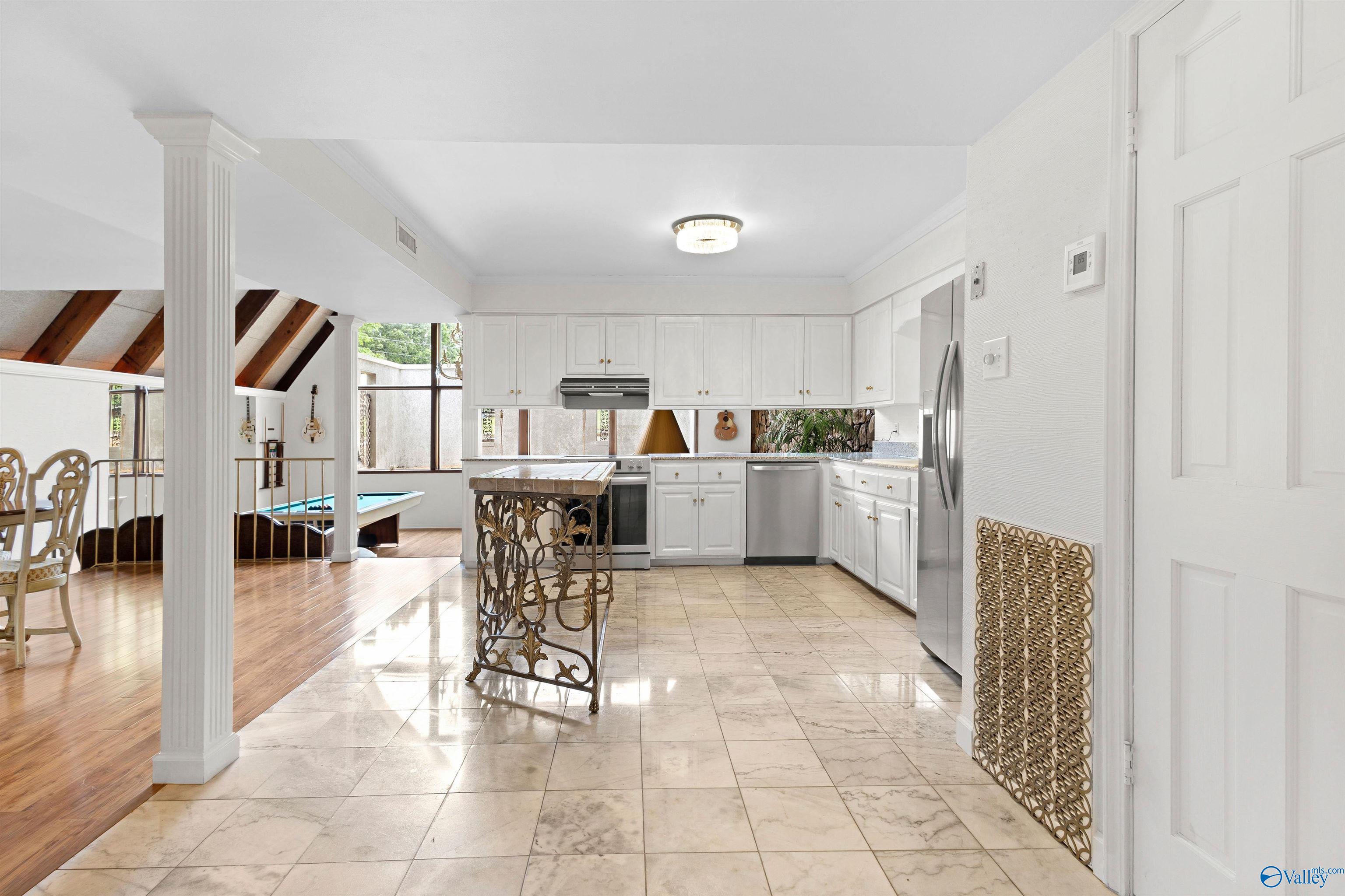102 Fern Cove, Florence, Alabama image 11