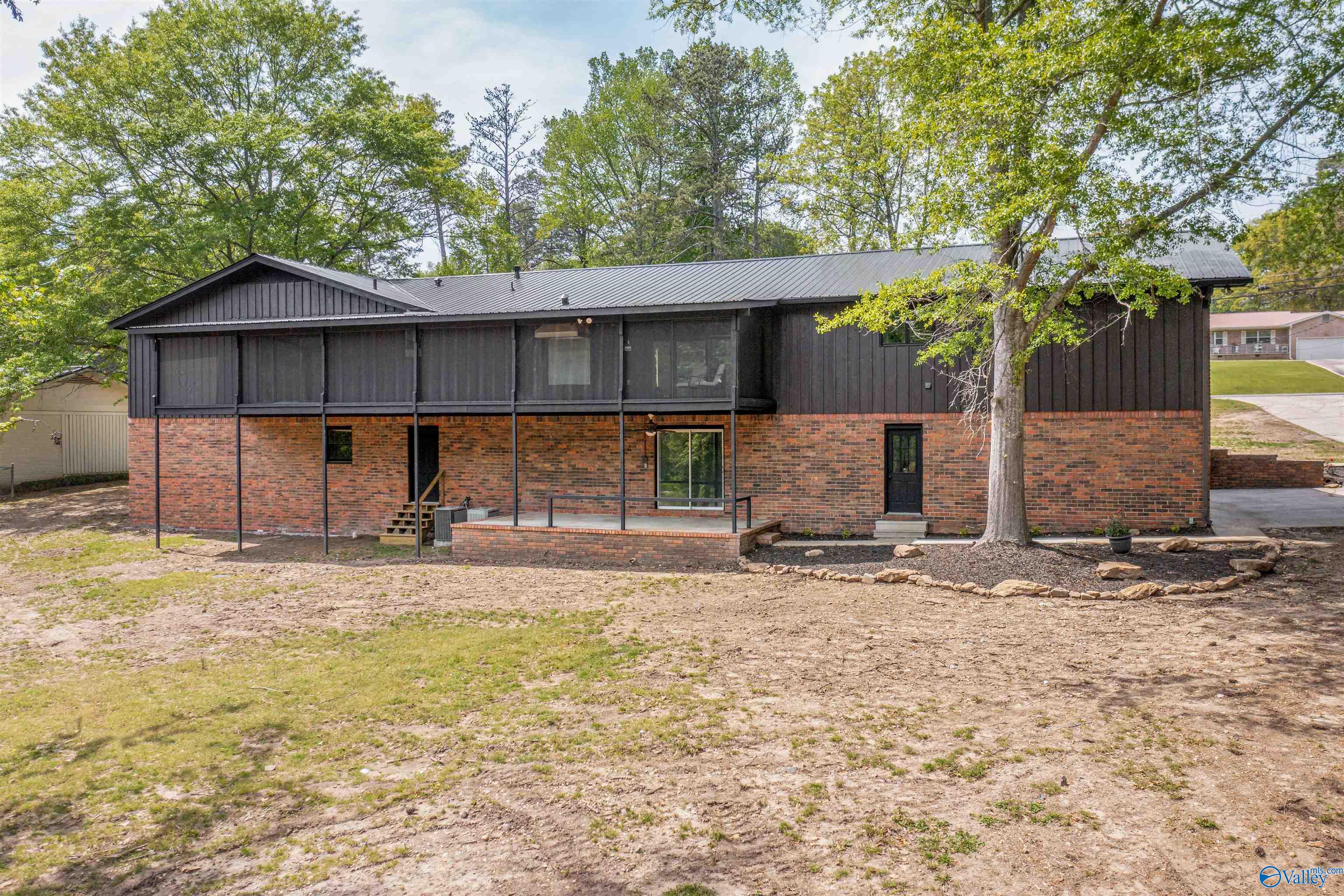 633 Tabor Road, Gadsden, Alabama image 2