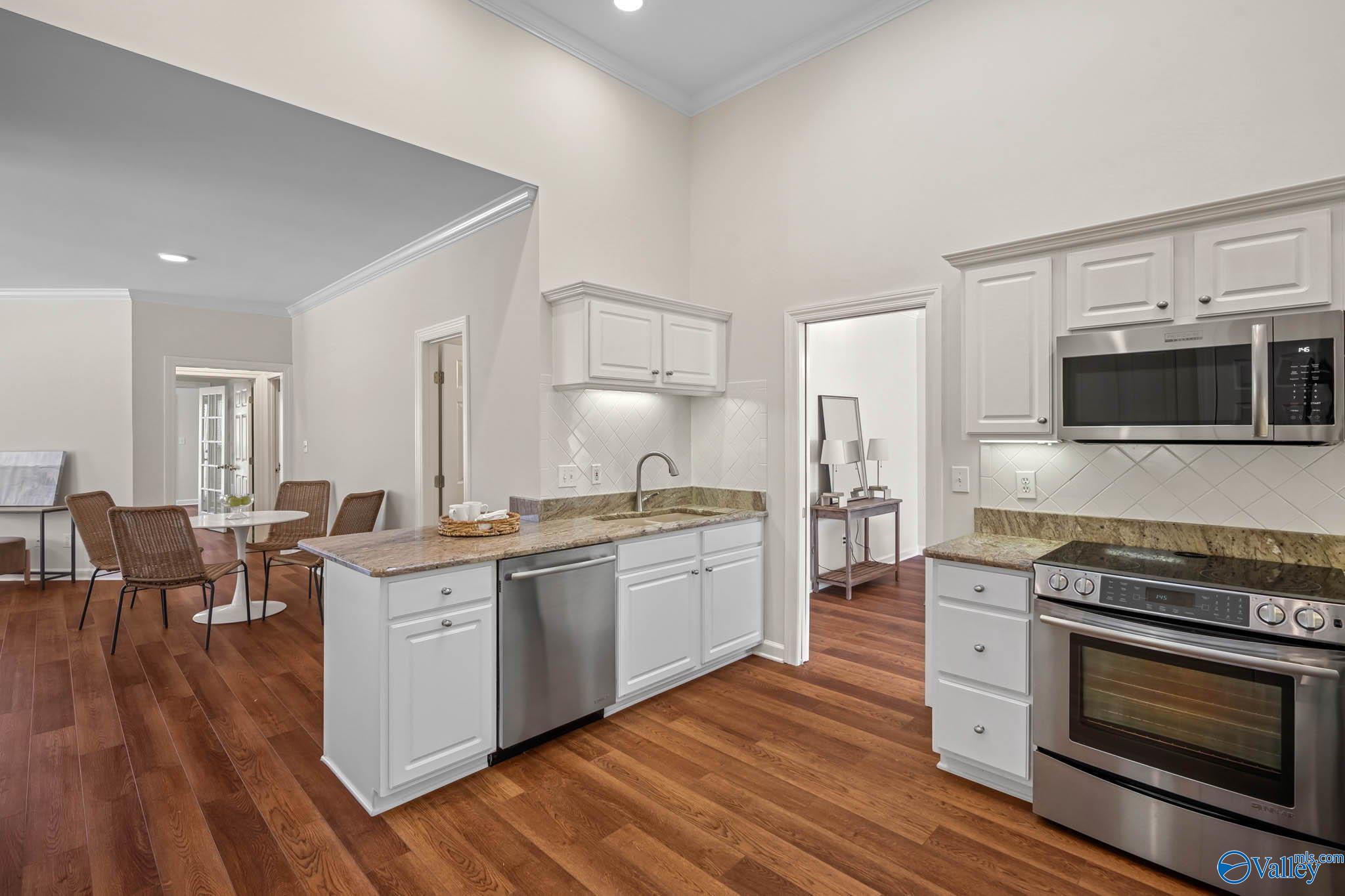 3007 The Green Court, Owens Cross Roads, Alabama image 11