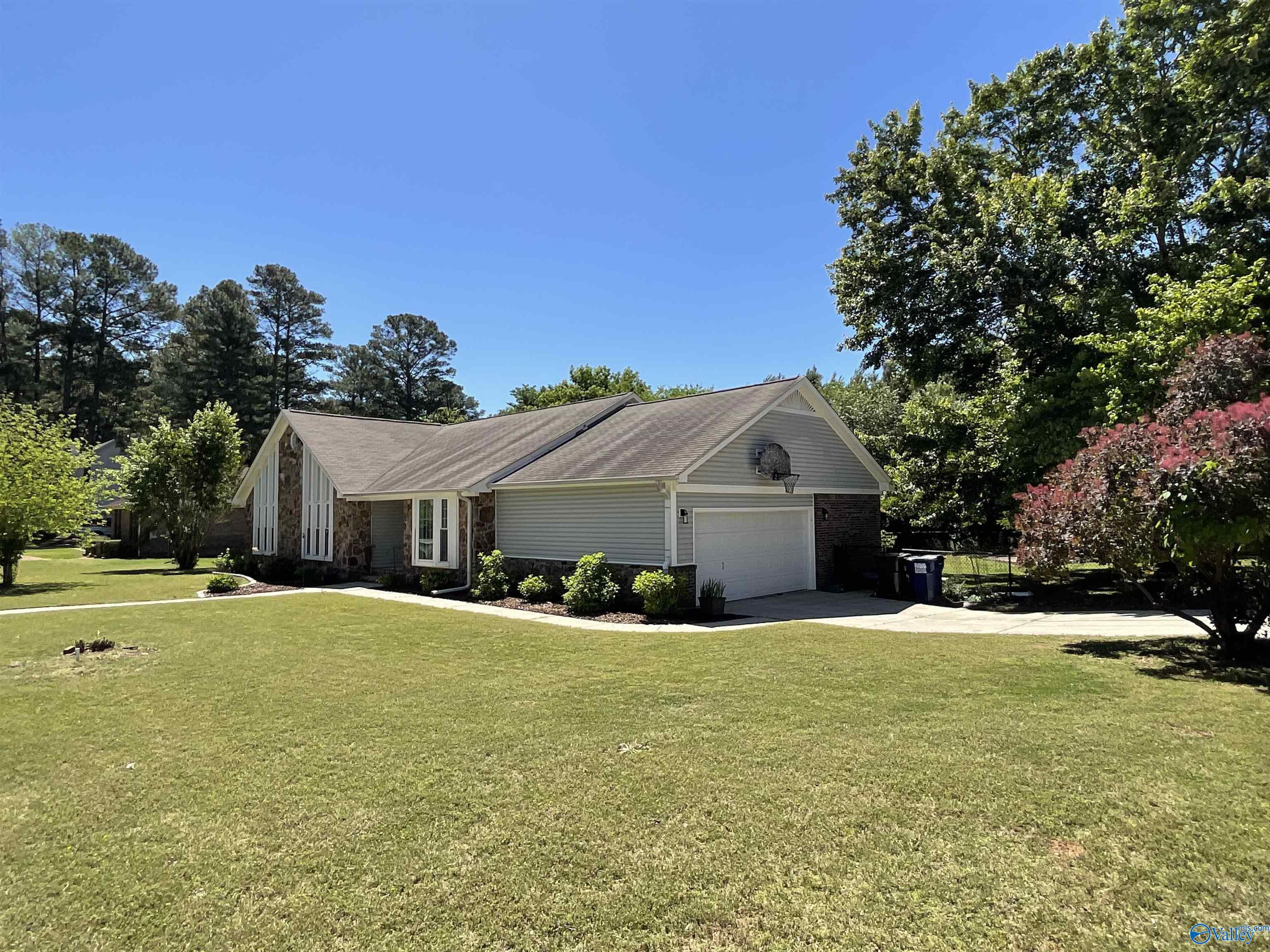 118 Emerald Drive