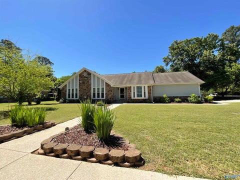 Homes For Sale - 118 Emerald Drive<br/> Harvest, AL 35749
