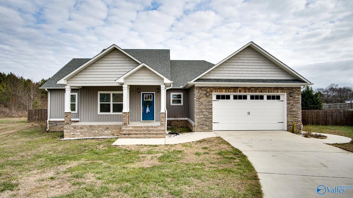 52 Jewel Dr, Grant, AL 35747 for sale - Stessa