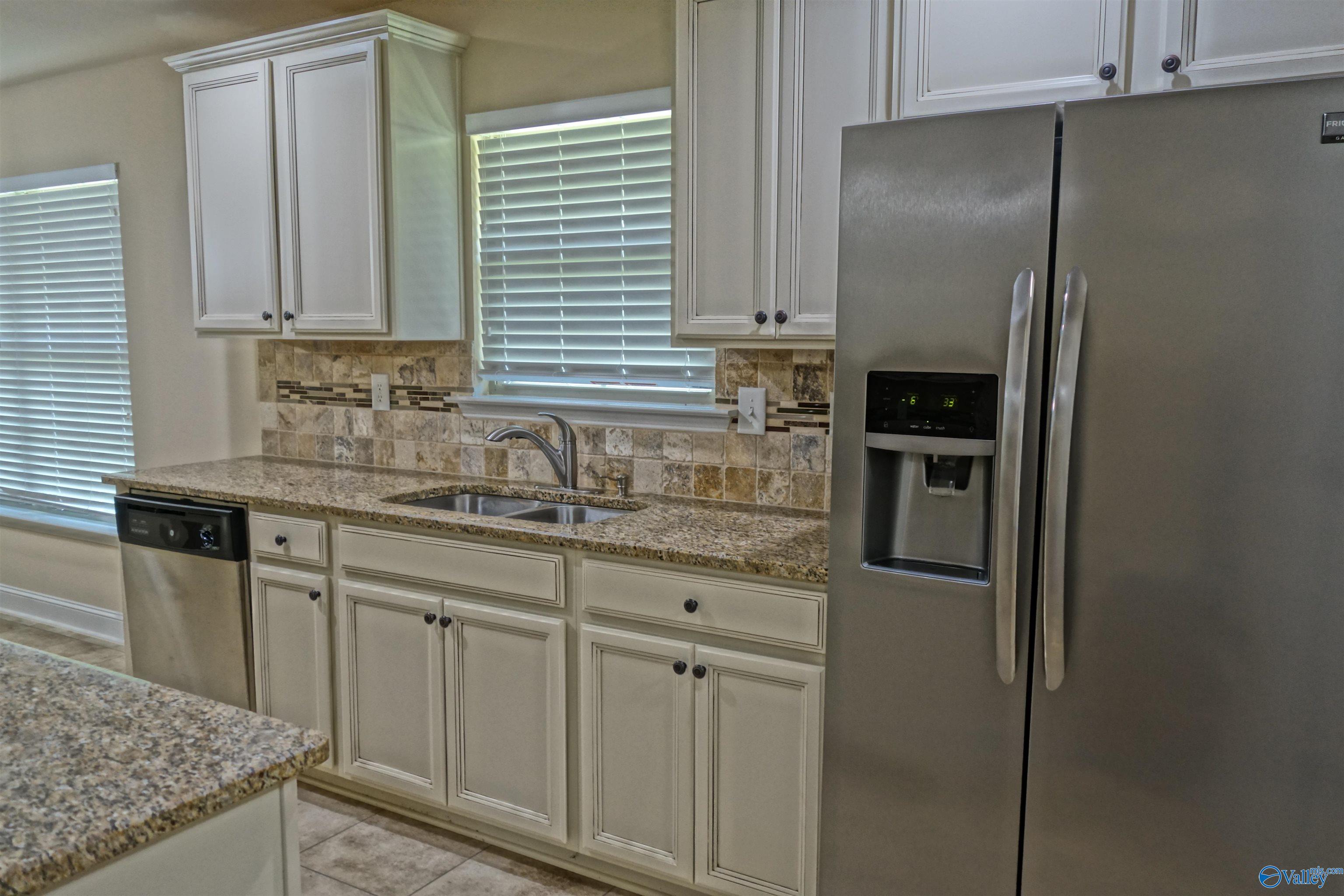 122 Bermuda Lakes Drive, Meridianville, Alabama image 7