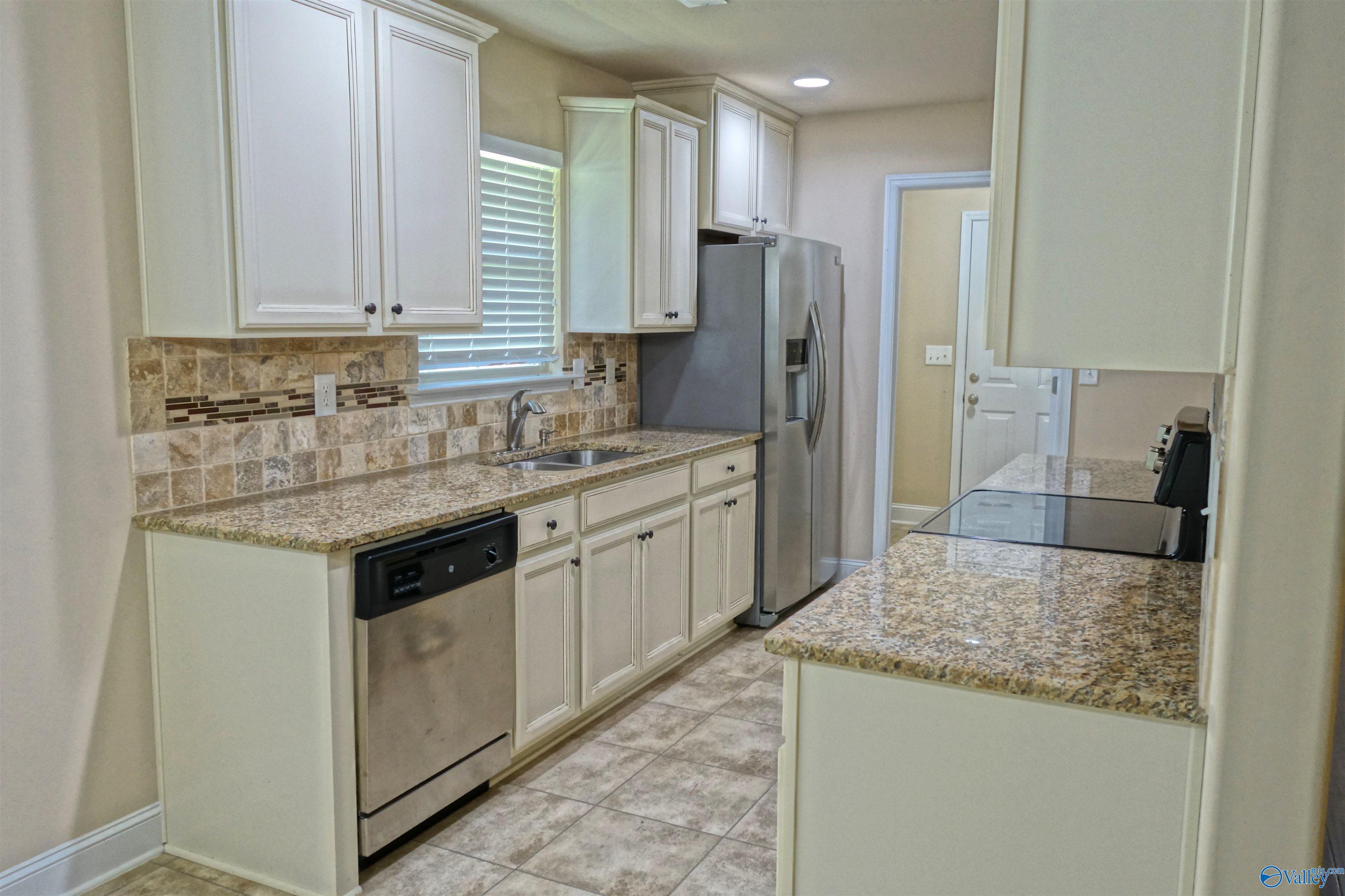 122 Bermuda Lakes Drive, Meridianville, Alabama image 8