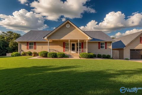 Photo of 251 County Road 1641, Cullman, AL 35058 (MLS # 21919237)