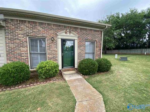 Condo For Rent - 8136 Oldfield Road #6<br/> Madison County, Huntsville, AL 35802