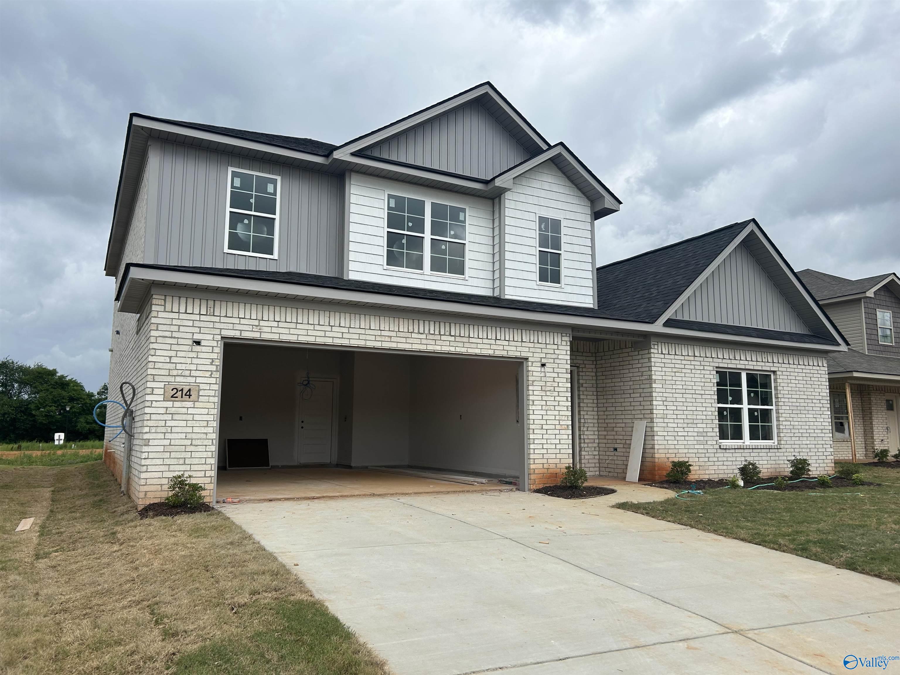 214 Roman Randall Road, New Market, Alabama image 2