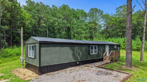 Mobile Home For Sale - 82 Highway 117<br/> Mentone, AL 35984