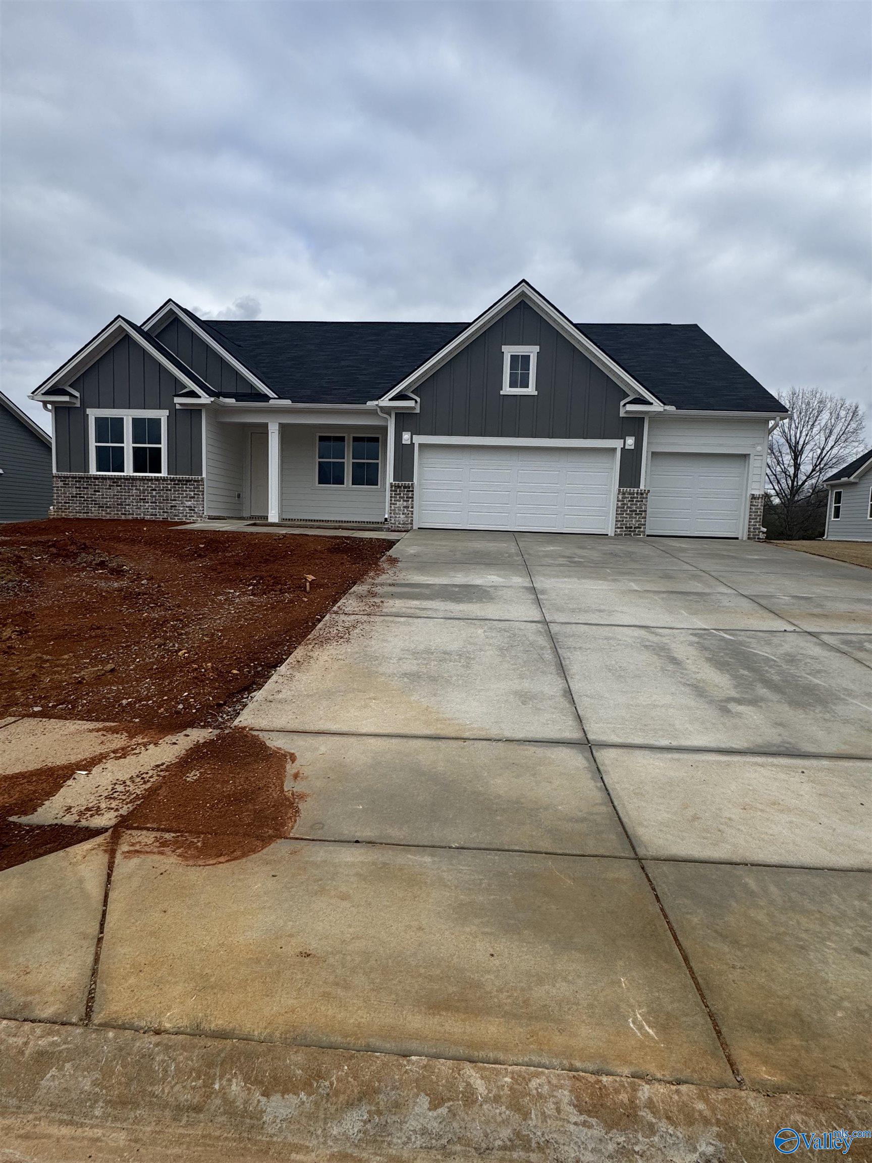 136 Jude Lane, Hazel Green, Alabama image 1