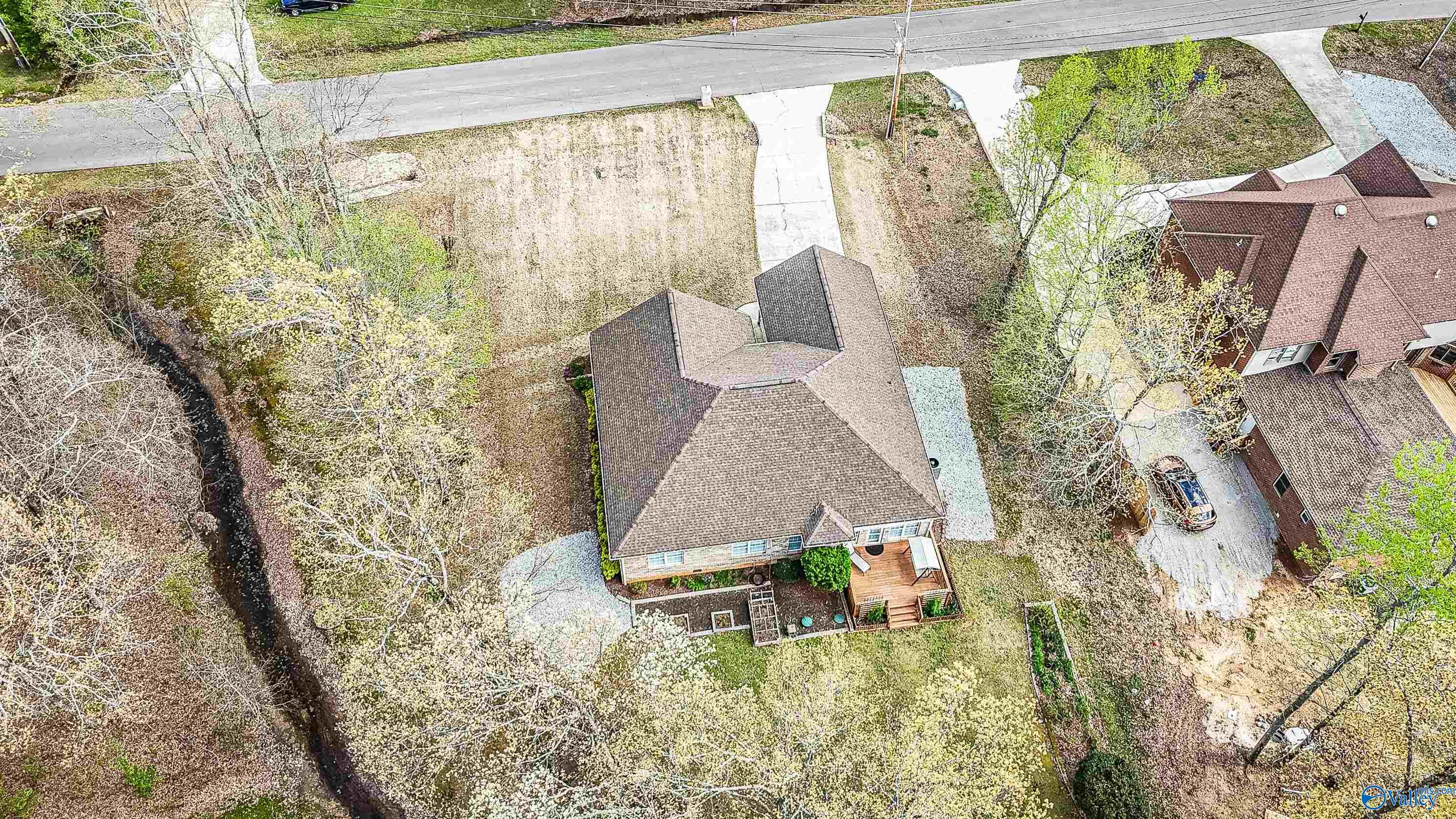 106 Whitfield Drive, Toney, Alabama image 4