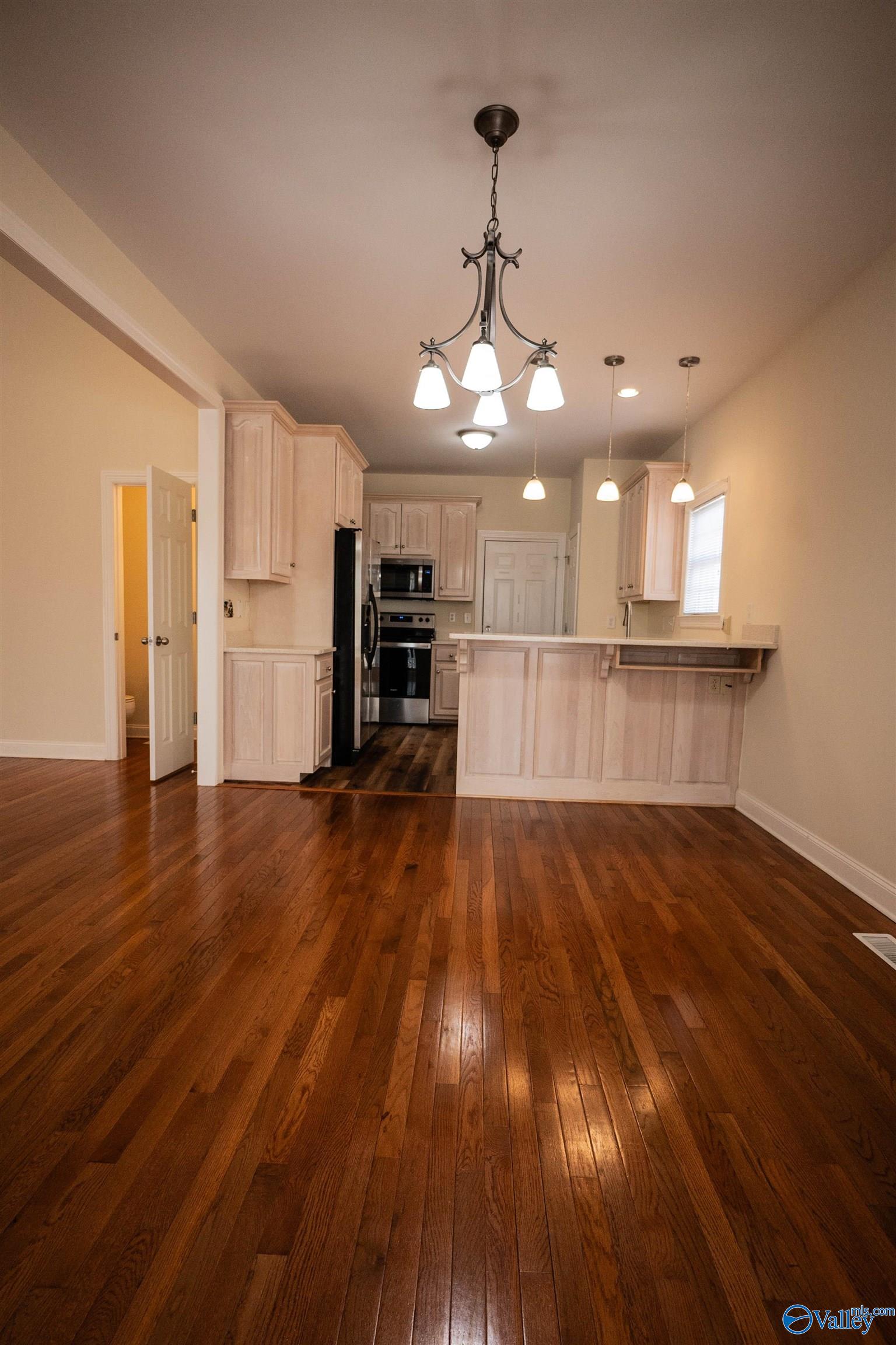 106 Whitfield Drive, Toney, Alabama image 5