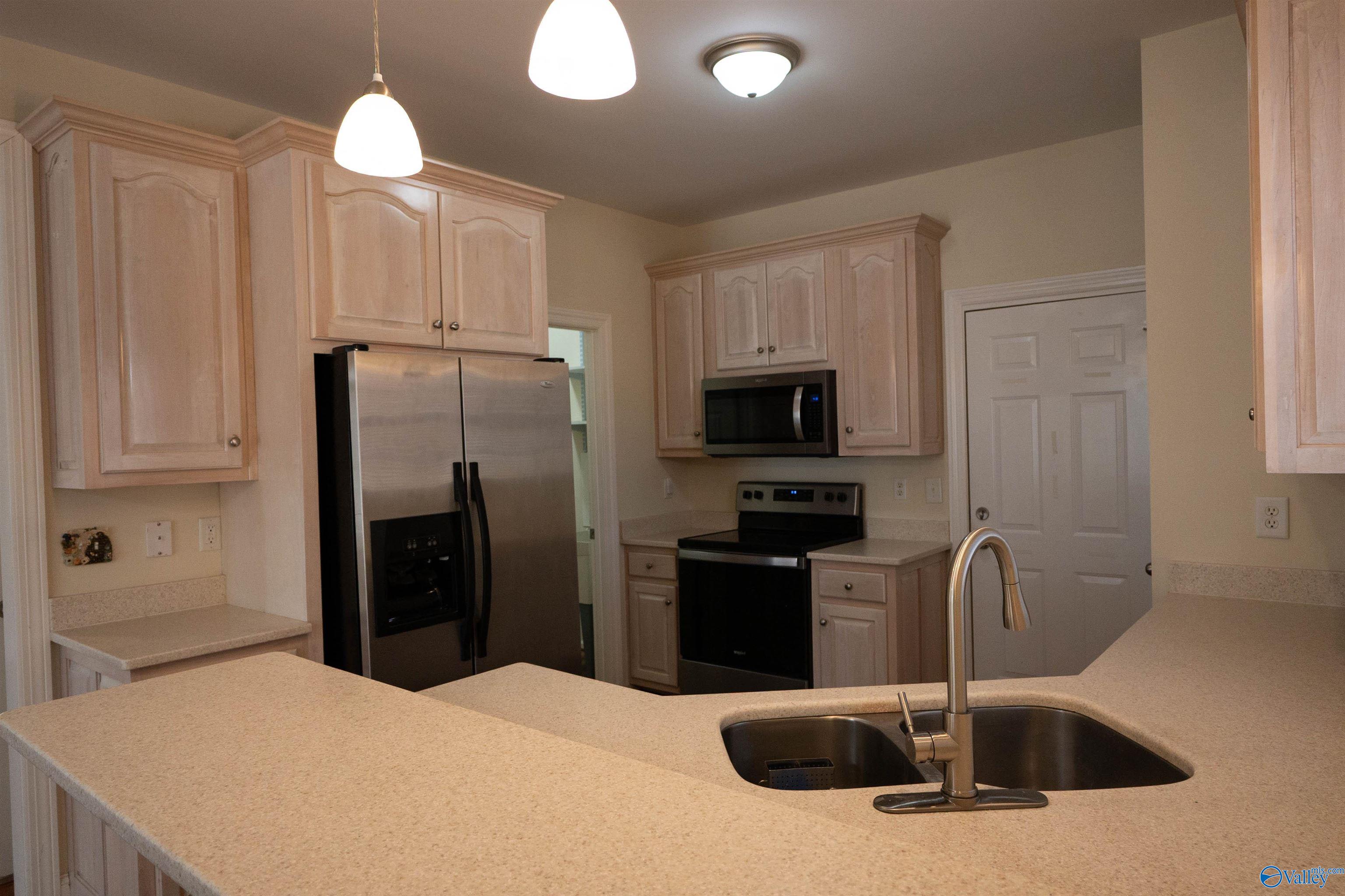 106 Whitfield Drive, Toney, Alabama image 7