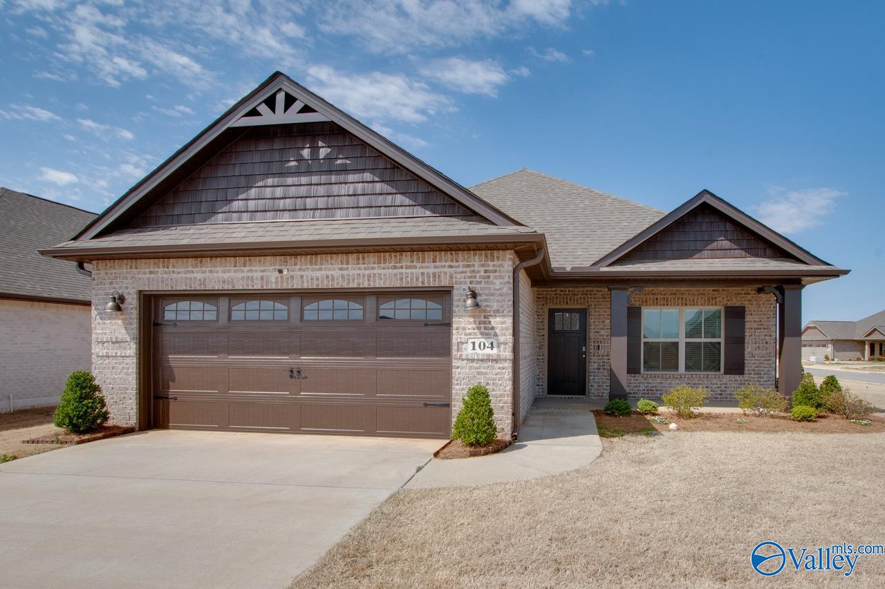 104 Whitner Drive, Hazel Green, Alabama image 1