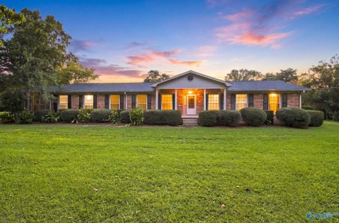 Homes For Sale - 4526 Maysville Road<br/> Huntsville, AL 35811