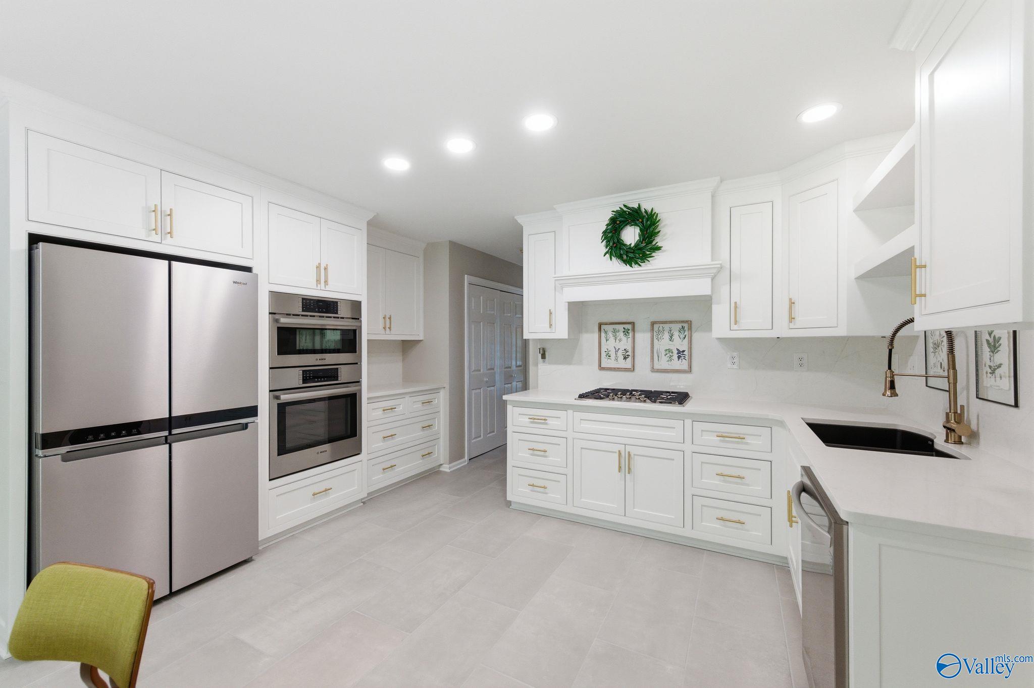 102 Medicine Bend Court