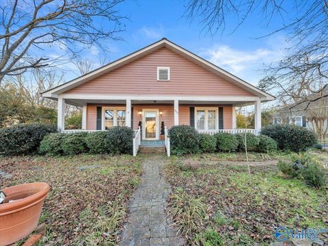 Homes For Sale - 607 S Market Street<br/> Jackson County, Scottsboro, AL 35768